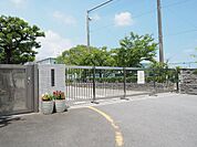 佐賀市立高木瀬小学校(650m)