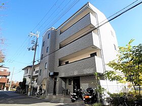 ハイムサウスヒルズ  ｜ 大阪府吹田市佐井寺南が丘10-18（賃貸マンション1R・3階・22.41㎡） その1