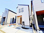 【外観】完成が待ち遠しい、こだわりが詰まった戸建て。