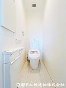【トイレ】各階トイレが暮らしに清潔感と利便性を。