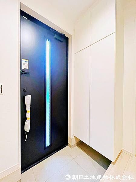 玄関を拡大表示