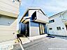 外観：【外観】家族のぬくもり感じる陽だまりの住まい。
