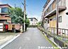 外観：【前面道路】閑静な住宅地の前面道路です。車の通りも少ないのでお子様がいても安心ですね。