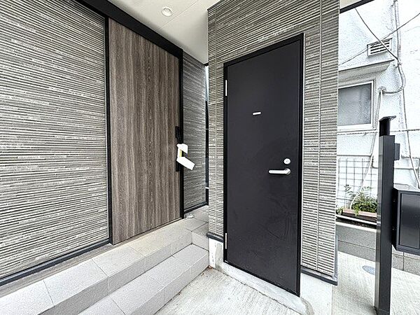玄関を拡大表示