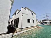 通りから見えにくい位置に建築されておりますので、周囲の視線を気にすることなく、プライベートな時間をお過ごしいただけます。(2026.3.29撮影)
