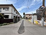 周辺は閑静な住宅街！