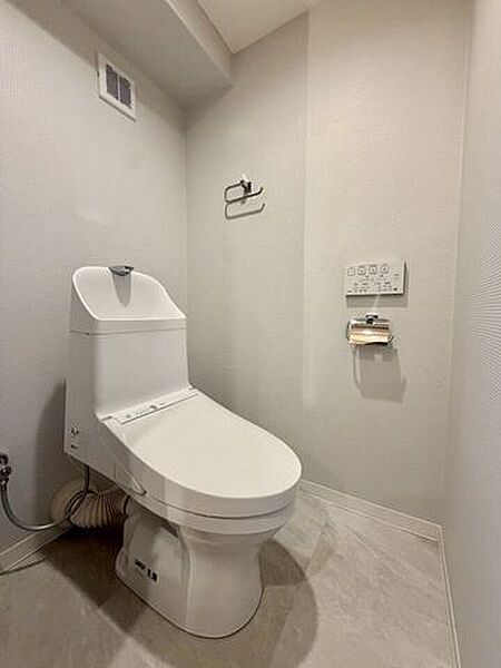 トイレを拡大表示