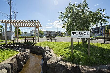 西平井6号公園 370m