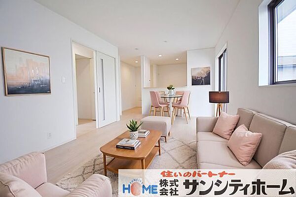 リビング/ダイニングを拡大表示