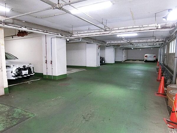 駐車場を拡大表示