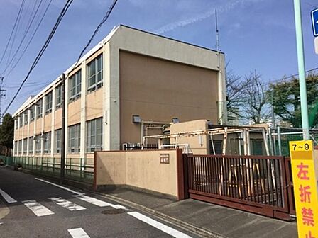 榎小学校まで 728m 徒歩約10分