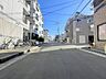 周辺：前道は広々8ｍございます♪