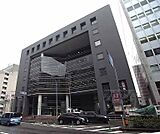 下京警察署まで400m