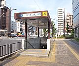 五条駅まで120m