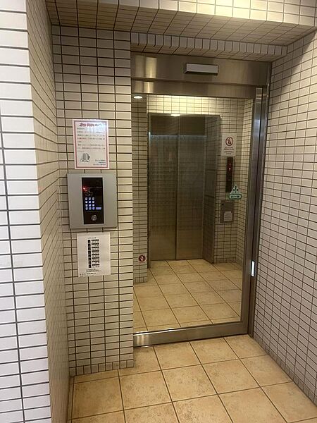 エントランスを拡大表示