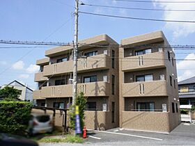 ヴィラ・シャングリラ  ｜ 栃木県宇都宮市鶴田町（賃貸マンション1R・3階・32.87㎡） その1