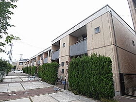 エグレット姫路 C2 ｜ 兵庫県姫路市神屋町2丁目（賃貸テラスハウス3LDK・1階・80.14㎡） その1