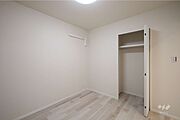 洋室5帖［2026年4月14日撮影］全居室収納有！お部屋がすっきりと片付き、居住スペースをより広く確保できます！