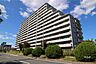 外観：パークナード・レーベン茨木さわらぎの外観（南東側から）ゲストルームやライブラリールーム等共用施設充実！