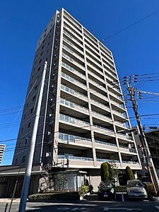 外観：駅へのアクセス良好です。