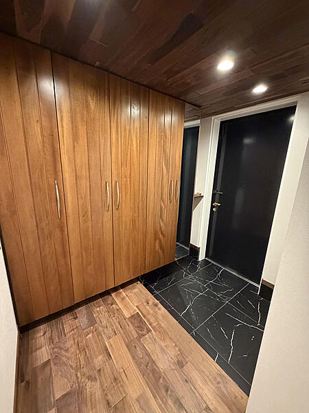 玄関を拡大表示