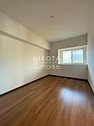 全居室収納のある洋室です