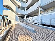 若松駅徒歩約15分、通勤やお出かけに便利ですよ。