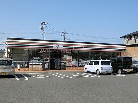 セブンイレブン若松鴨生田店(602m)