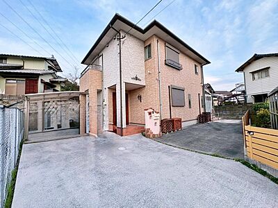 外観:上津役小学校 上津役中学校エリアの戸建です。 外観:上津役小学校 上津役中学校エリアの戸建です。