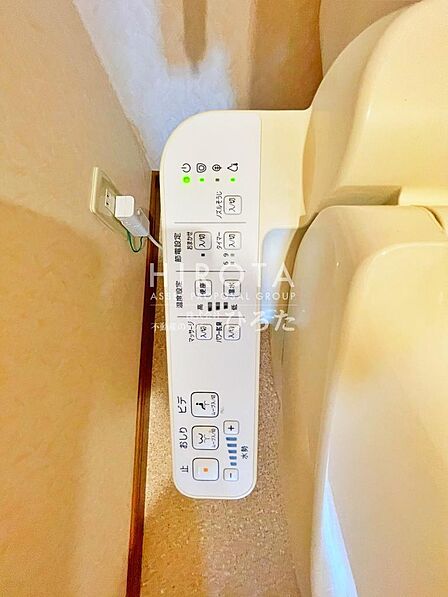 温水洗浄暖房便座機能ついております