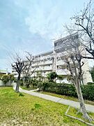 大里東小学校まで徒歩6分　