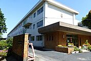 北九州市立泉台小学校（179m）