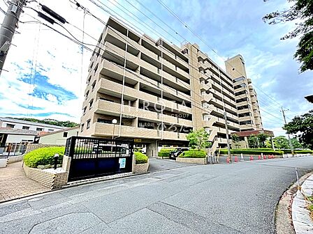 陣原駅徒歩13分です。