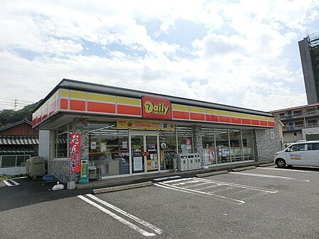 デイリーヤマザキ八幡槻田店(364m)