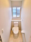 トイレは1階と2階にそれぞれあり、便利です。