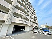 分譲駐車場が1台付きです　