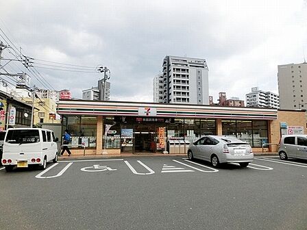 セブンイレブン小倉馬借3丁目店(13m)