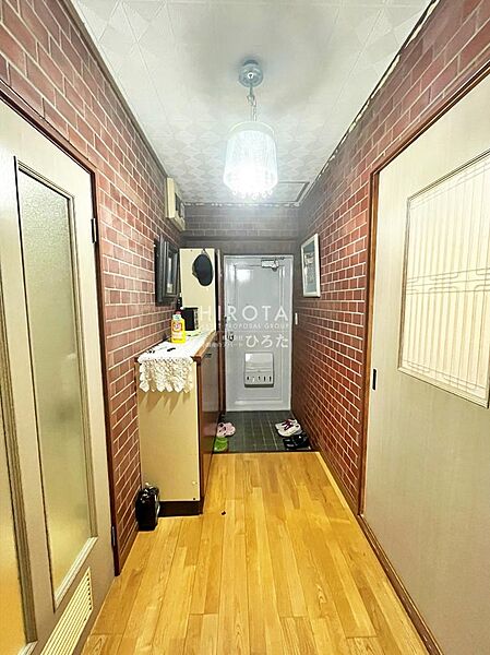 玄関を拡大表示