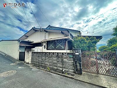 外観:塔野小学校 沖田中学校エリア 外観:塔野小学校 沖田中学校エリア