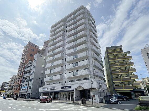 賃料8万円/月...