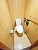 トイレ：洗浄付き便座が魅力的なトイレです。毎日使用する場所だから、キレイだと気持ちが良いですね。