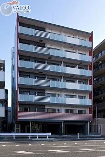 3 / 22