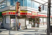 デイリーヤマザキ西成岸里店 114m