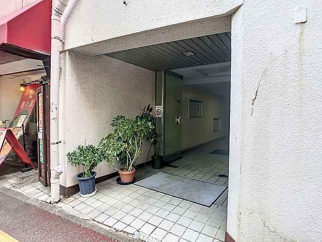 エントランス