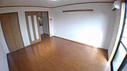 ※別号室の写真です。日当り良好のお部屋です。