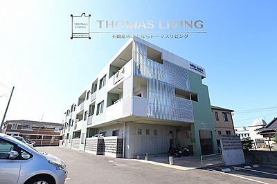 外観:機能性もある物件でデザイン性にも長けています。 外観:機能性もある物件でデザイン性にも長けています。