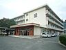 周辺：北九州市立湯川中学校（1323m）