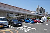 スーパーマルハチ(南芦屋浜店)の外観