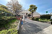 潮見小学校[公立]の外観