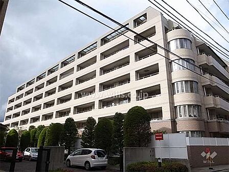 ロイヤル西宮門戸グランデの外観(南東側から)